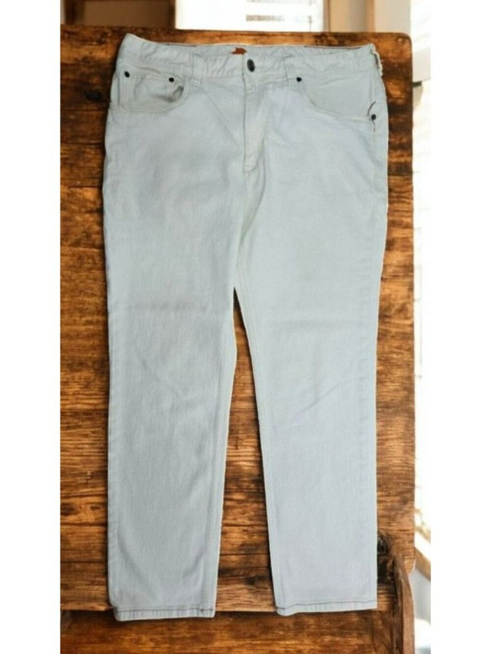 Tommy Bahama Mens Vintage Slim White Jeans 36 (37X31)